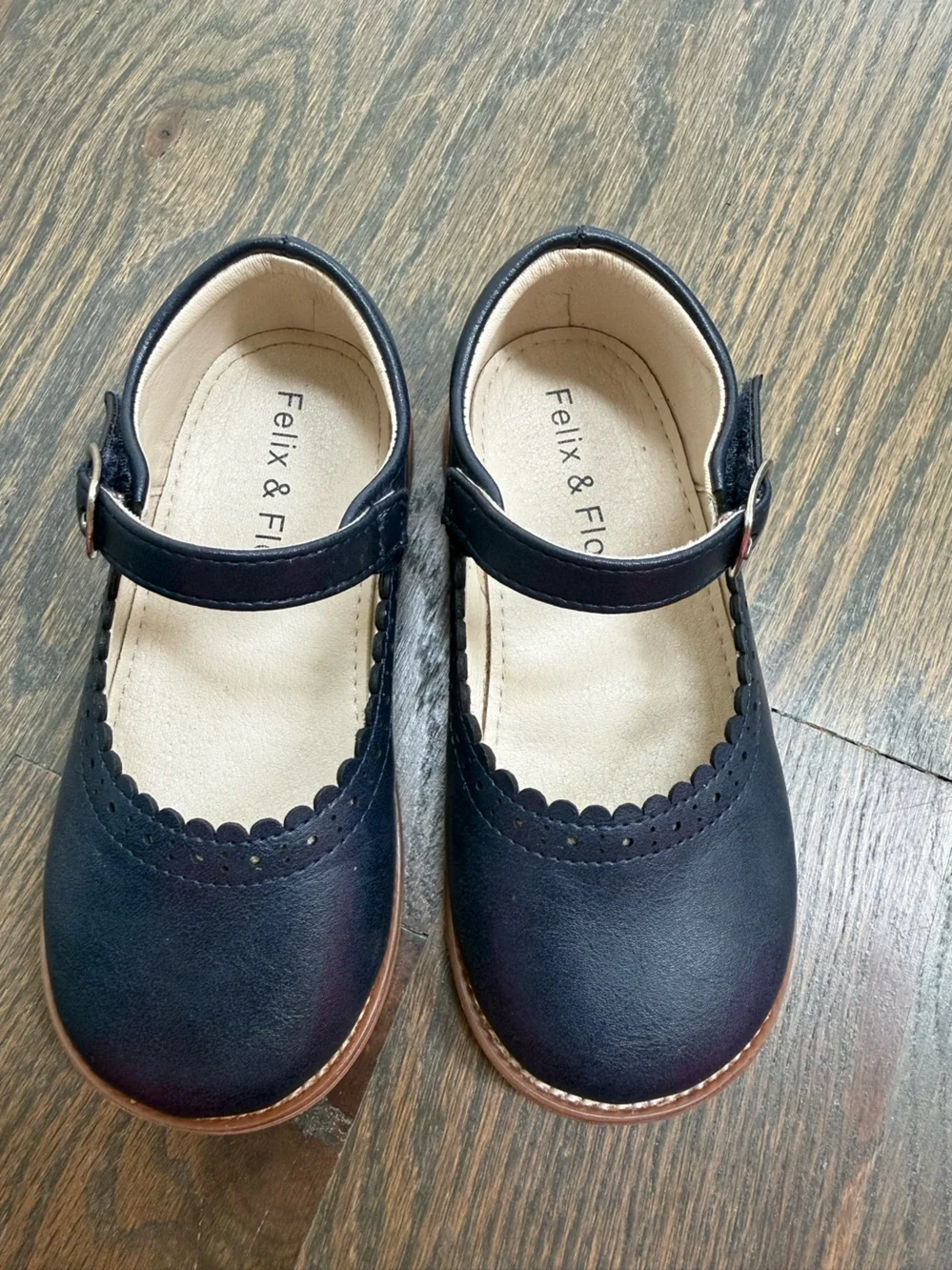 Felix & Flo Girls' Navy Mary Jane Dress Shoes with Scalloped Trim